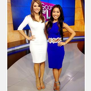 Maria Menounos feet photo thumbnail