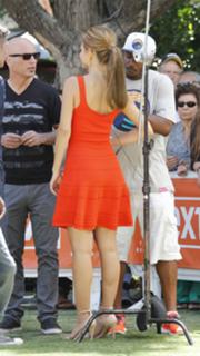 Maria Menounos feet photo thumbnail