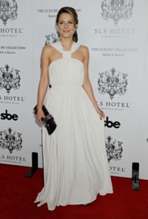 Maria Menounos feet photo thumbnail