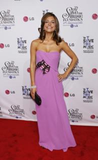 Maria Menounos feet photo thumbnail