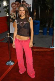 Maria Menounos feet photo thumbnail