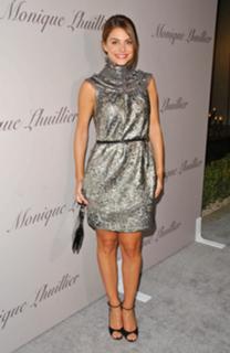 Maria Menounos feet photo thumbnail