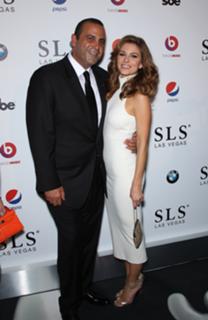 Maria Menounos feet photo thumbnail