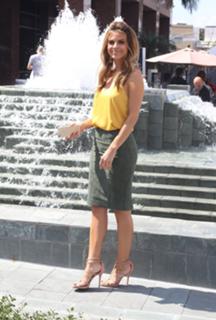 Maria Menounos feet photo thumbnail