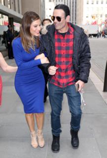 Maria Menounos feet photo thumbnail