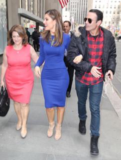 Maria Menounos feet photo thumbnail