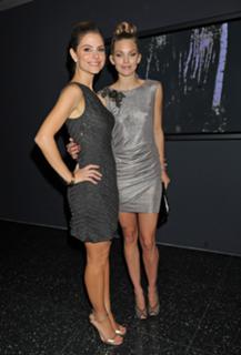 Maria Menounos feet photo thumbnail