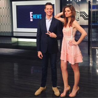 Maria Menounos feet photo thumbnail