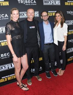 Maria Menounos feet photo thumbnail