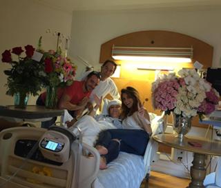 Maria Menounos feet photo thumbnail