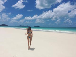 Maria Menounos feet photo thumbnail