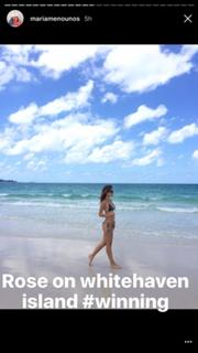 Maria Menounos feet photo thumbnail