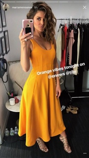 Maria Menounos feet photo thumbnail