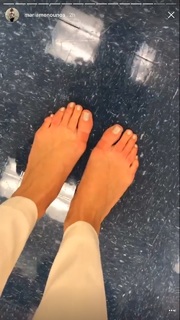 Maria Menounos feet photo thumbnail