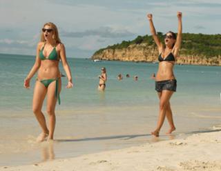 Maria Menounos feet photo thumbnail