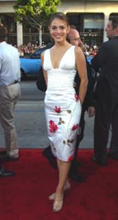 Maria Menounos feet photo thumbnail