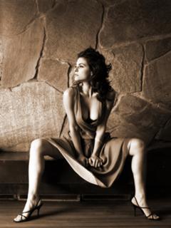 Maria Menounos feet photo thumbnail