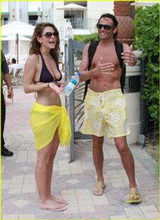 Maria Menounos feet photo thumbnail