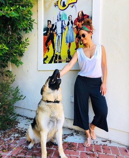 Maria Menounos feet photo thumbnail