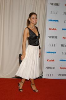 Maria Menounos feet photo thumbnail