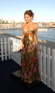 Maria Menounos feet photo thumbnail