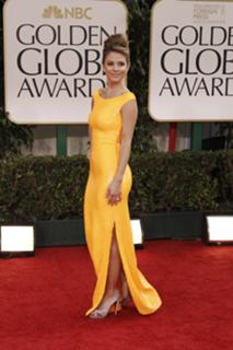 Maria Menounos feet photo thumbnail