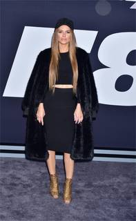 Maria Menounos feet photo thumbnail
