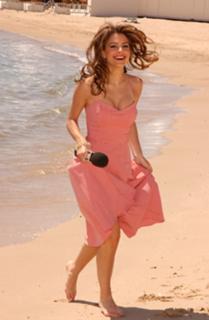 Maria Menounos feet photo thumbnail