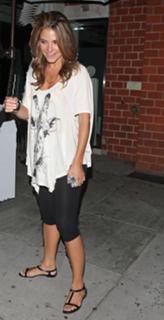 Maria Menounos feet photo thumbnail