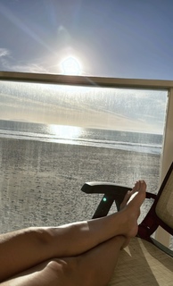 Maria Menounos feet photo thumbnail