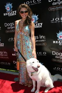 Maria Menounos feet photo thumbnail