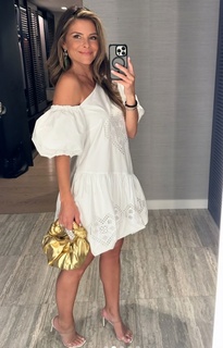 Maria Menounos feet photo thumbnail