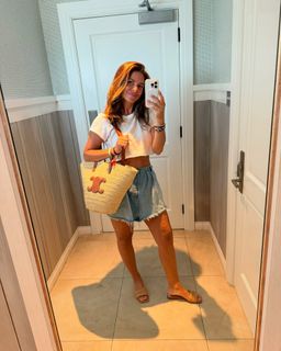 Maria Menounos feet photo thumbnail