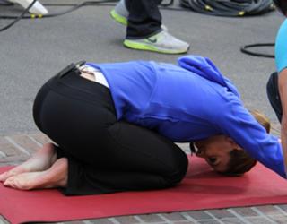 Maria Menounos feet photo thumbnail