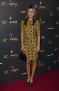 Maria Menounos feet photo thumbnail