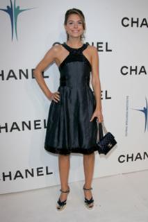 Maria Menounos feet photo thumbnail