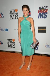 Maria Menounos feet photo thumbnail