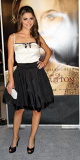 Maria Menounos feet photo thumbnail