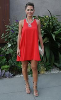 Maria Menounos feet photo thumbnail