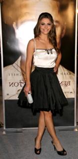 Maria Menounos feet photo thumbnail