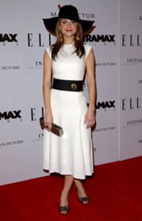 Maria Menounos feet photo thumbnail