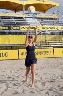 Maria Menounos feet photo thumbnail