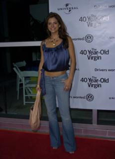 Maria Menounos feet photo thumbnail