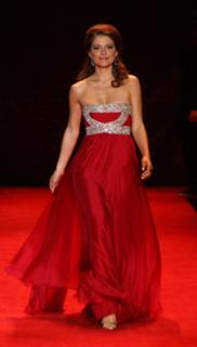 Maria Menounos feet photo thumbnail