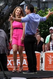 Maria Menounos feet photo thumbnail