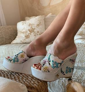 Maria Monsè feet photo 6