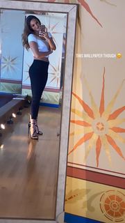Maria Montgomery feet photo 18