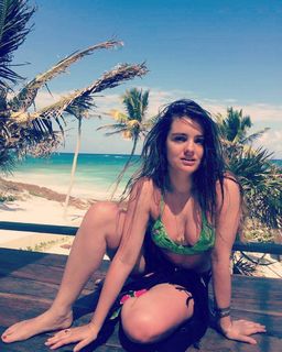 Maria Niklinska feet photo 20