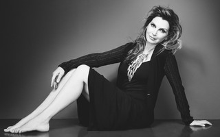 Maria Pia Calzone feet photo 16