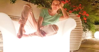 Maria Pia Calzone feet photo 4